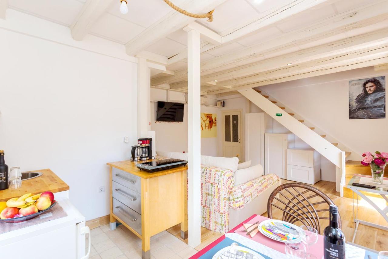 Summer Dream Old City Apartment ドゥブロブニク エクステリア 写真